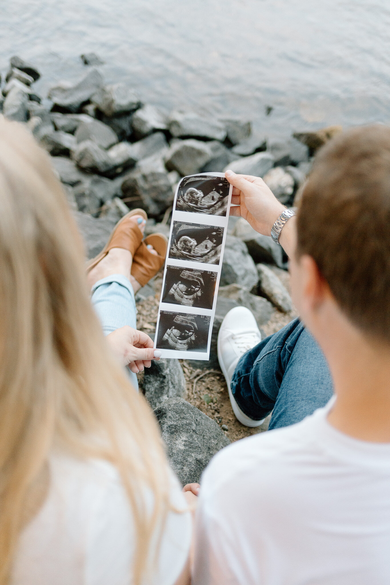 pregnant-sonogram-announcement (1)