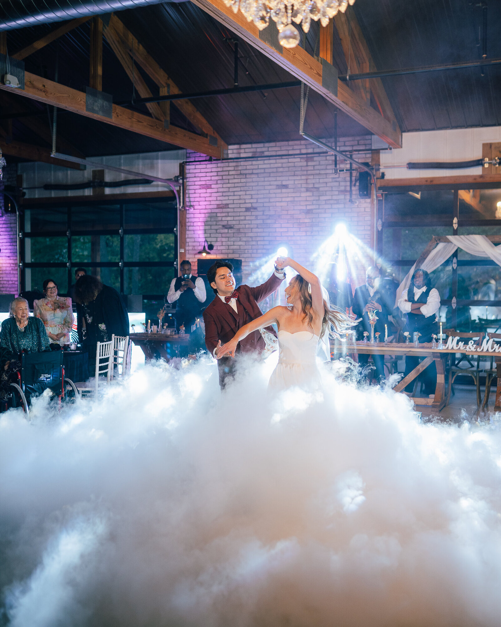 Saenz The Farmhouse KC Event Venue Wedding334