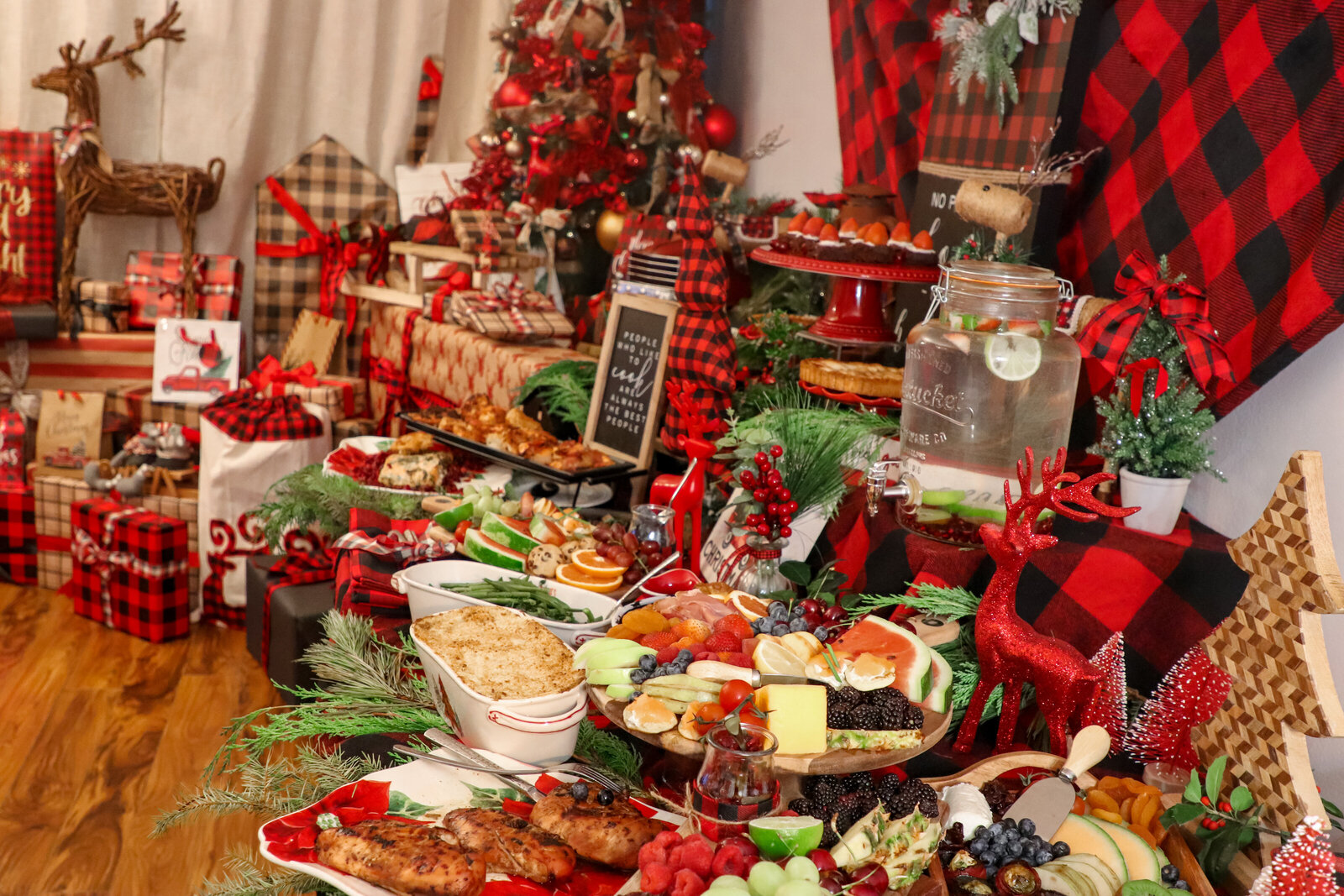 catering new york city event planner christmas party buffet style