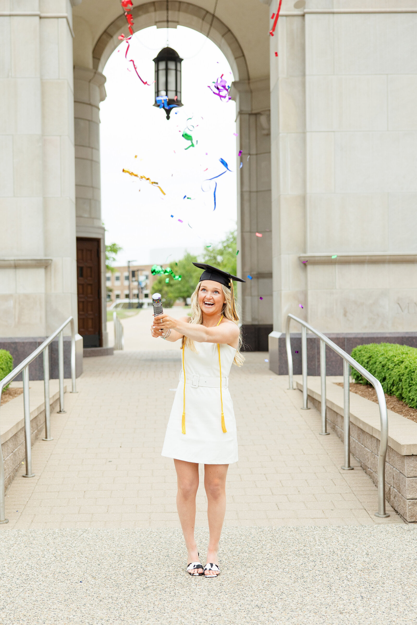 oakland-university-senior-graduation-session-sydney-madison-photography