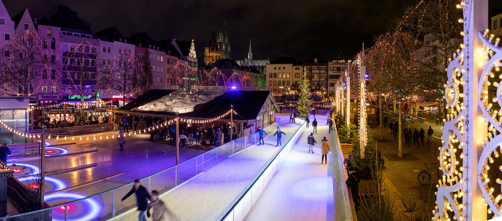 DE_Cologne_ChristmasMkt_Ice Skating