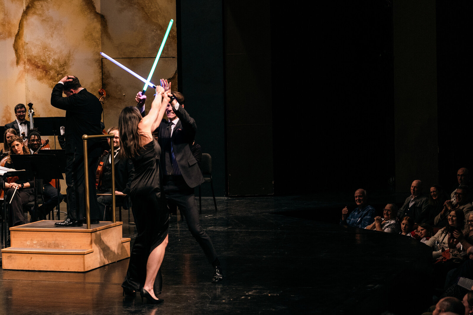 Performance - 040624-261