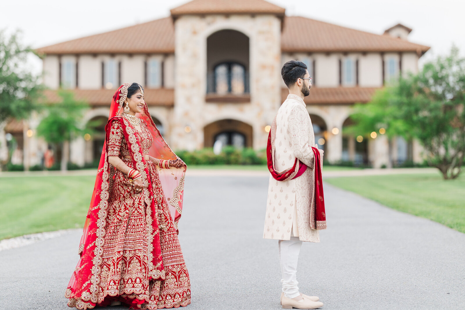 Bride-and-groom-pre-wedding-photos-dallas