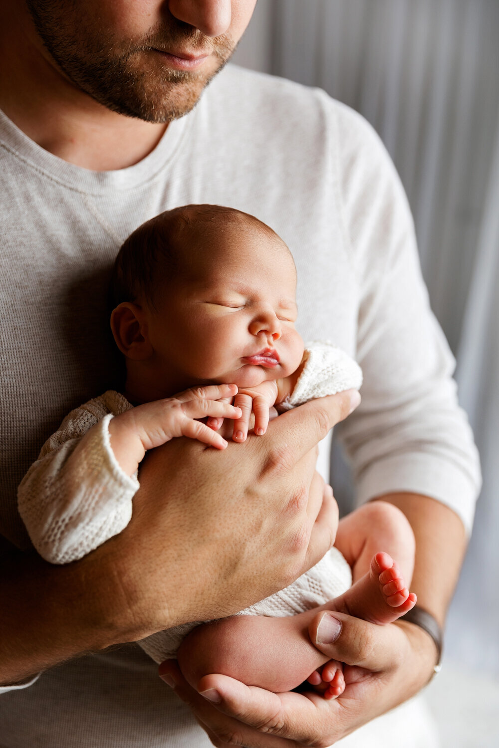 dad-and-baby-newborn-session-lexington-ky
