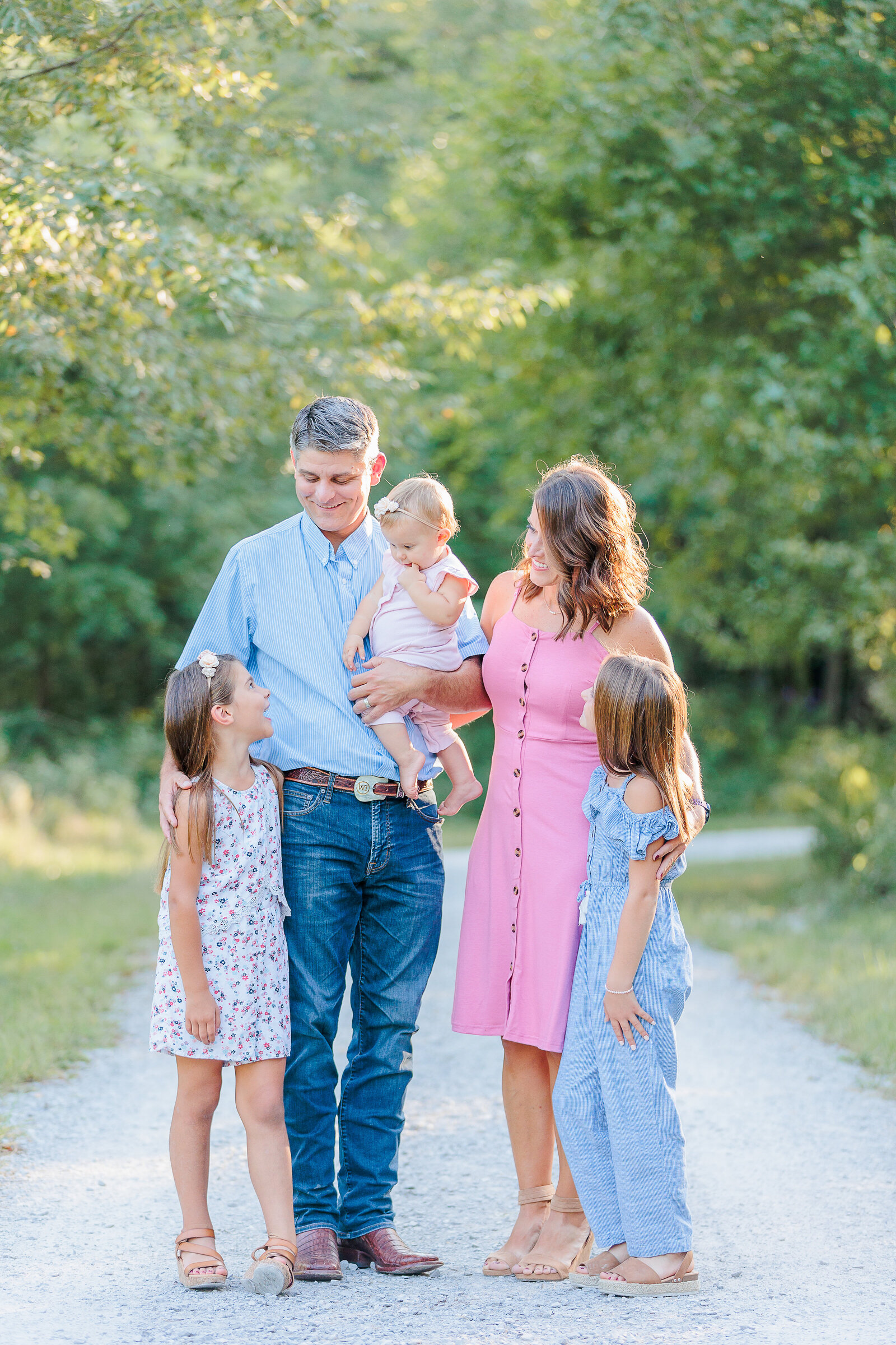 Shawna Tiemann Family Fall Session 2022.   Bellafaithphotography 17