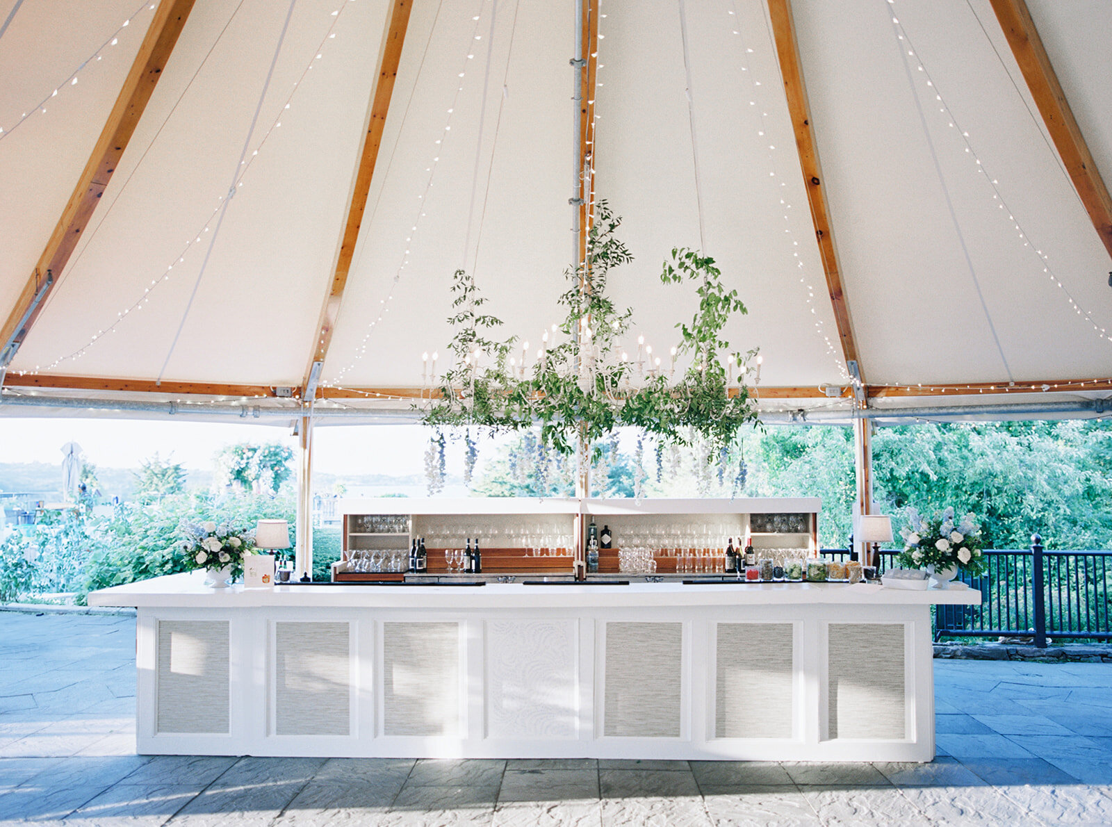 leila-james-events-newport-ri-wedding-planning-luxury-events-castle-hill-inn-gabrielle-and-will-emily-march-photography-SamuelsWedding_0704 copy