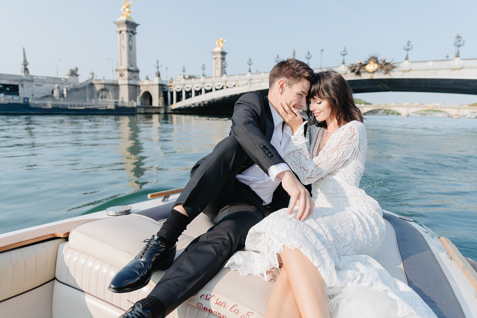 MorganeBallPhotography-WeddingEditorial-Paris2020-Seine-19-4492