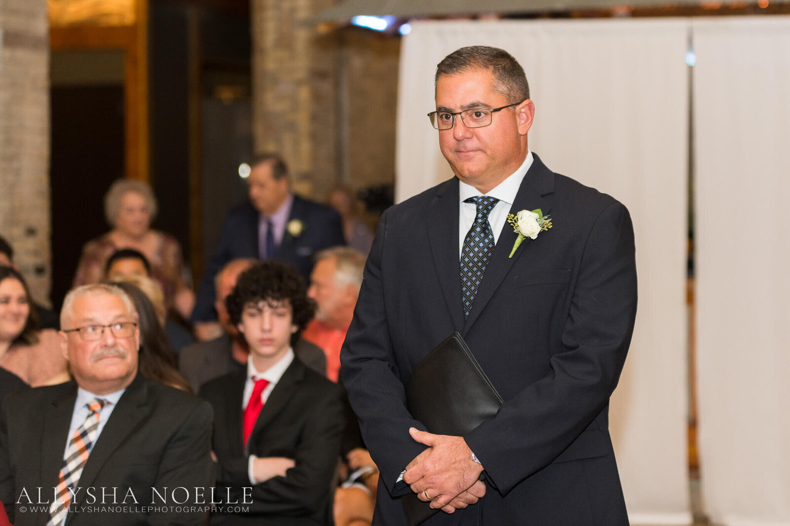 Wedding-at-The-Factory-on-Barclay-in-Milwaukee-0743