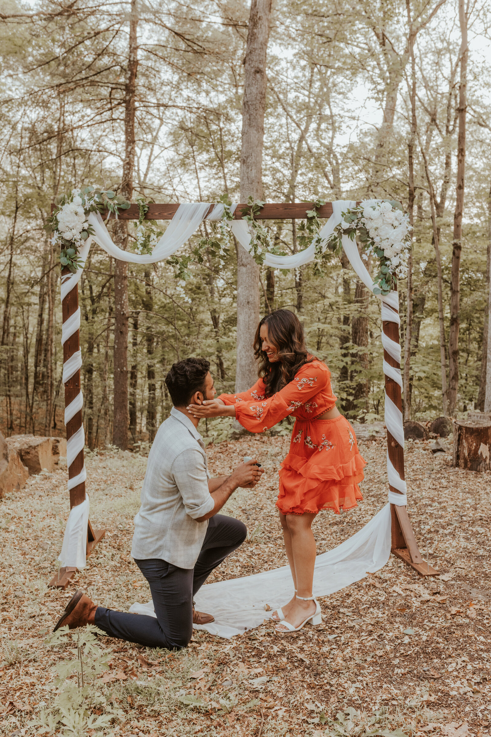 Romantic-Surprise-Proposal-Engagement-Catskills-Love-to-Lens-Photography (13)