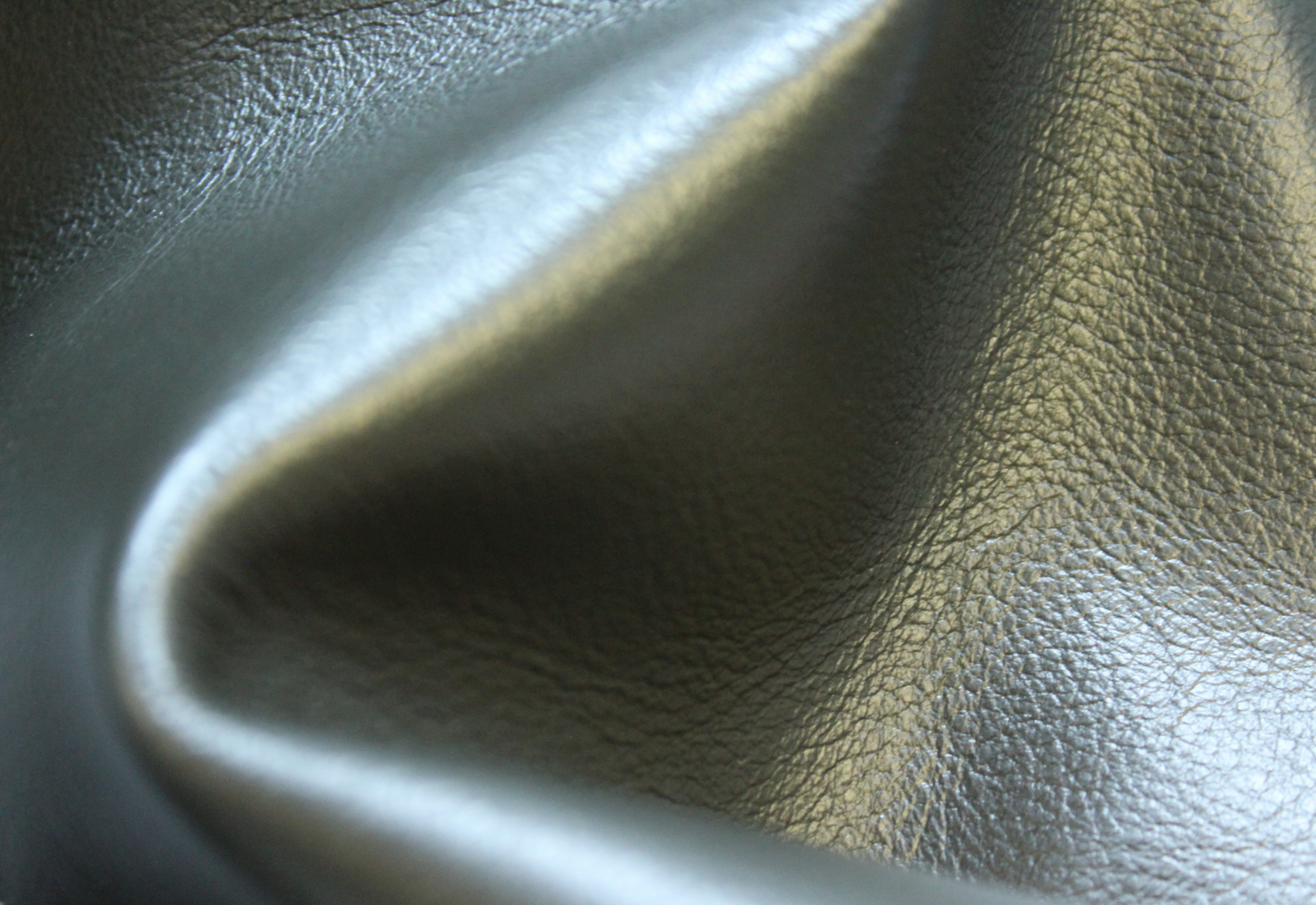 Amadeus Smoke Leather