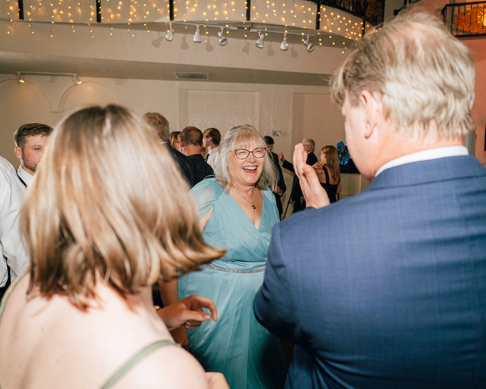 Corby Intercontinental Hotel Kansas City Wedding Plaza-281