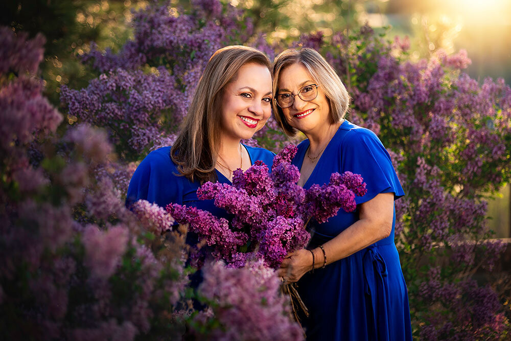 mother-daughter-sapphire-dress-blue-lilacs-generational-photography-session-legacy-portraits