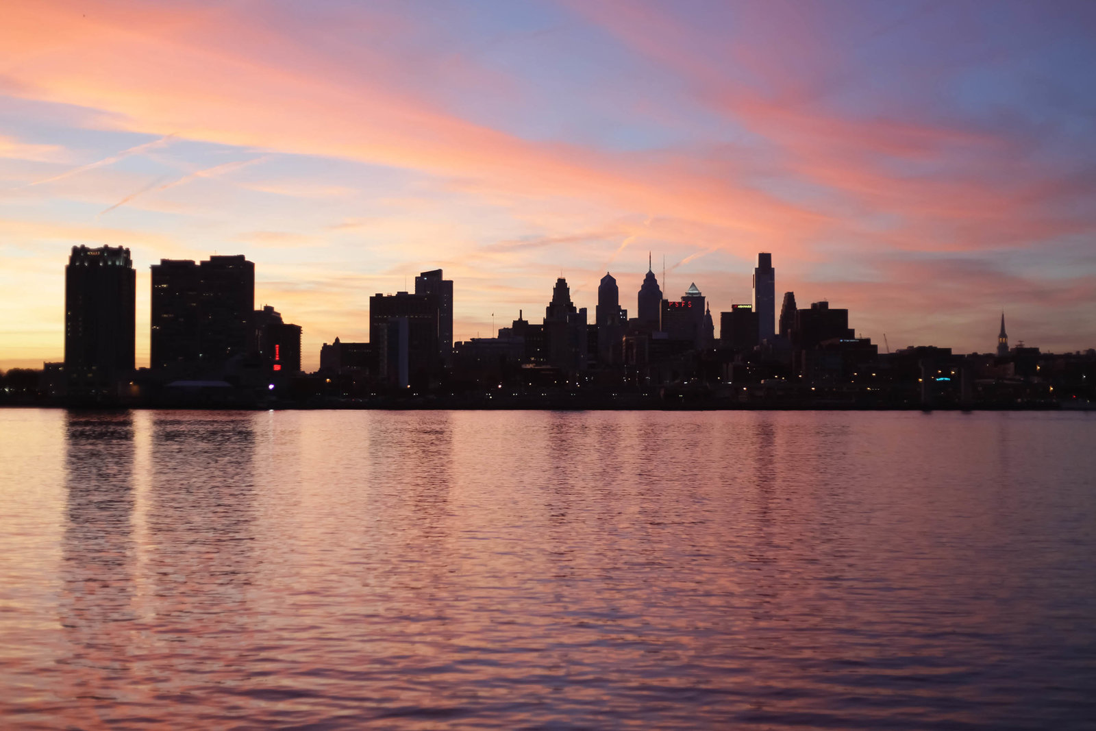 vibrant-sunset-sky-line-city-philadephia-kate-timbers-photography-1551