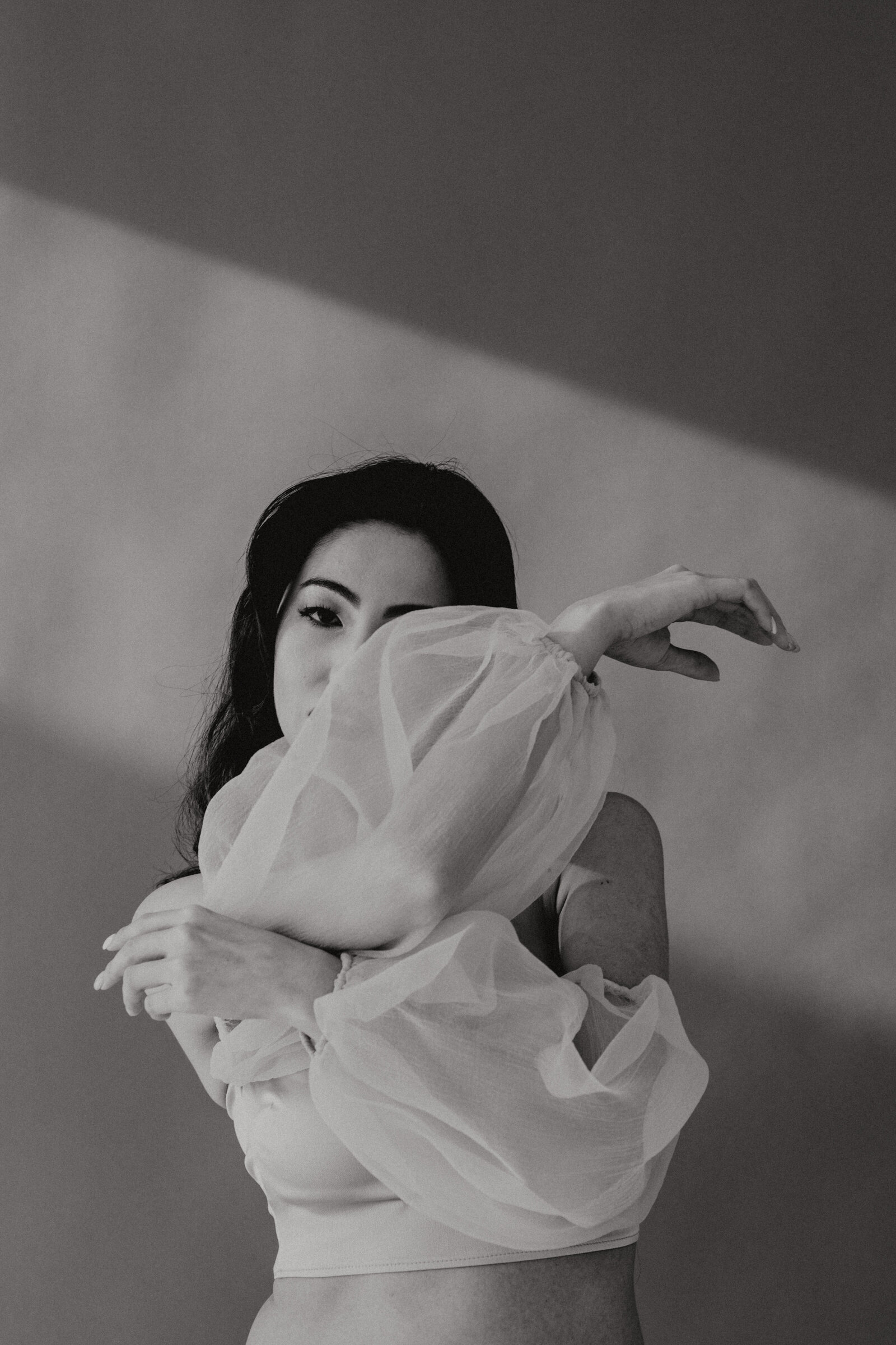 kaboompics_valentines-day-photoshoot-with-a-beautiful-asian-woman-29754