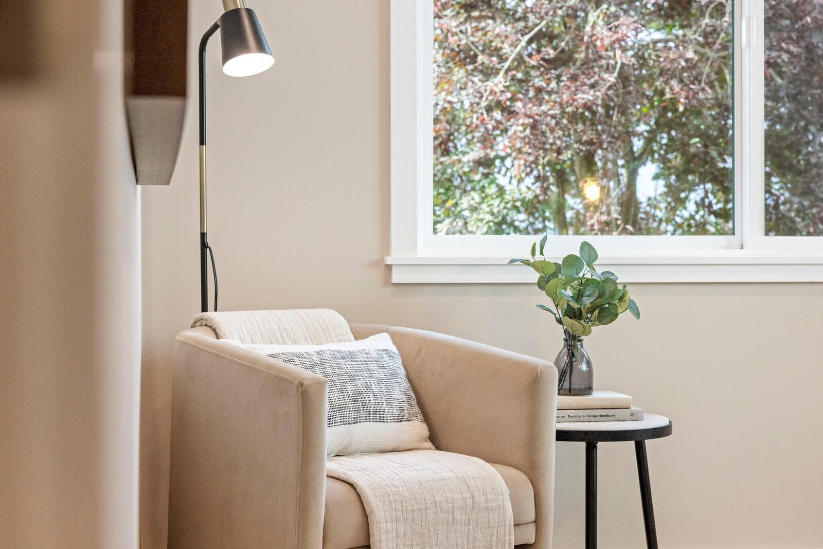 reading nook-pacifica