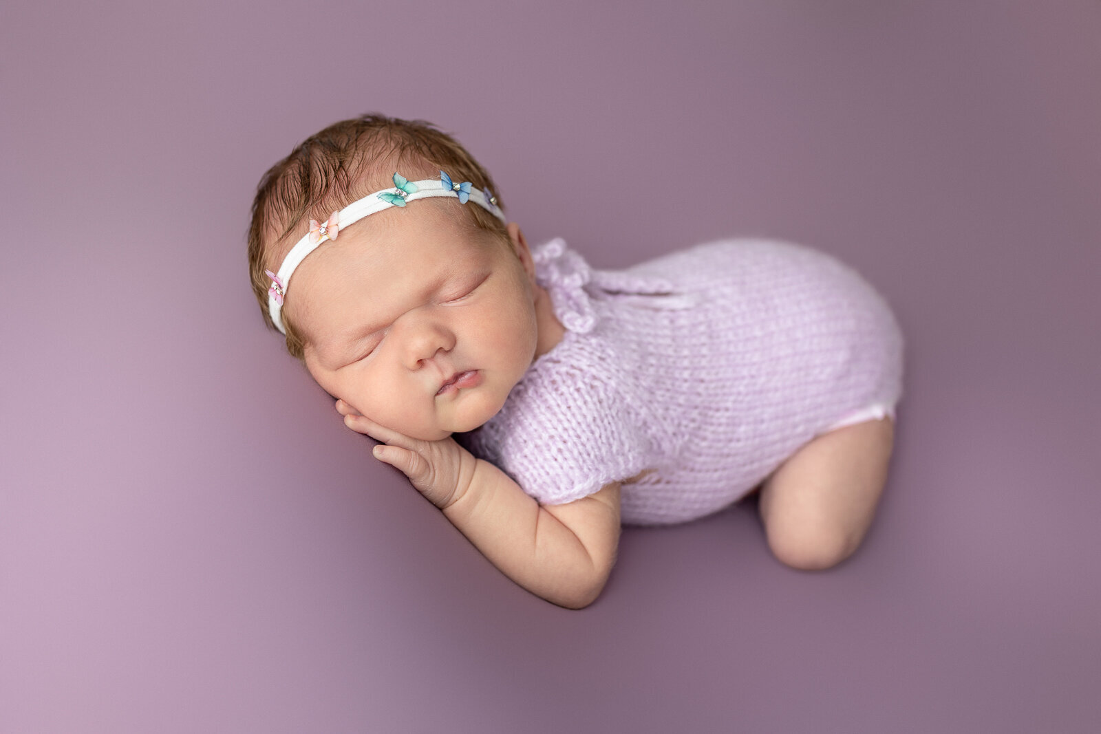 In-home_newborn_lifestyle_photography_session_Lawrenceburg_KY_photographer_baby_girl-3