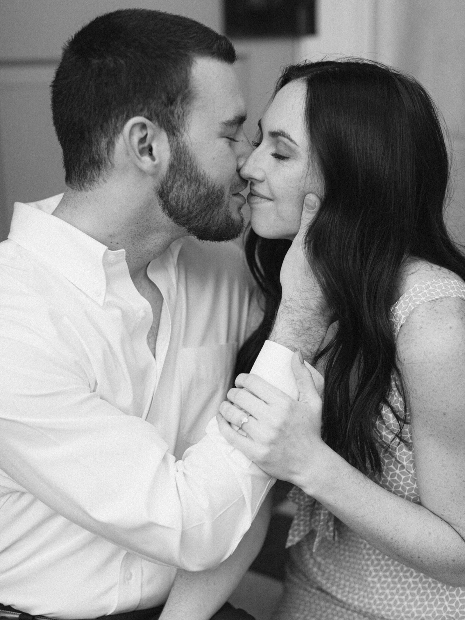 237-torianna-brooke-portraiture-downtown-charleston-engagement-session-caitlyn-jon