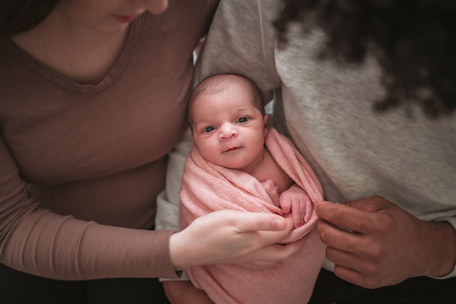 Buffalo and Rochester, NY  family, newborn, maternity, senior, and wedding photographer. Specializing in beautiful ethereal imagery,  print packages, maternity client closet. Buffalo and WNY maternity, newborn, senior and family photographer. Specializing in beautiful, colorful, ethereal maternity and newborn imagery. You can come to my dedicated studio or we can have our session in one of the many beautiful locations Buffalo, NY has to offer