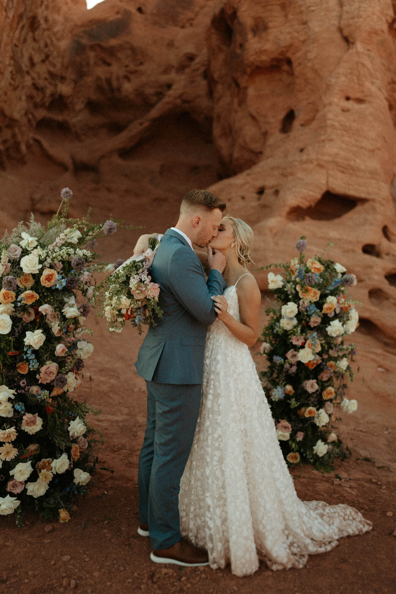 Las-Vegas-Wedding-and-Elopement-Photographer-134