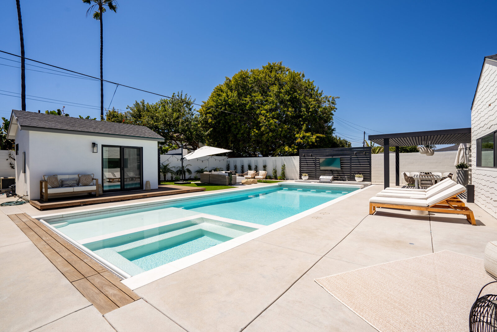 001_TPP_BattresConstuction_225CostaMesa_Landscape