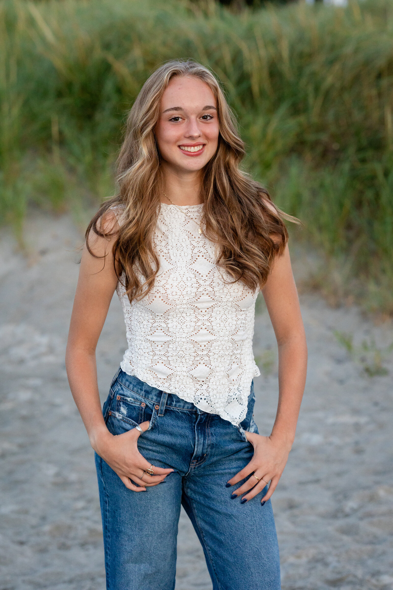 senior-portrait-sandy-beach-lisa-gilbert-photography