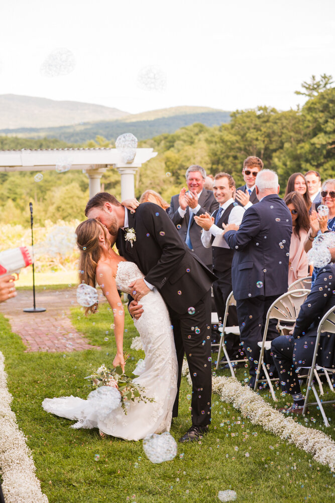 kiss-the-bride-wedding-photography-nh (5 of 8)