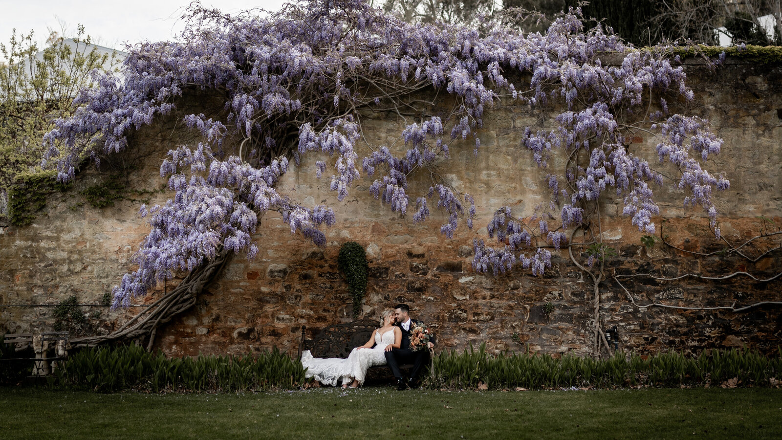 240921-Hannah-Sam-Rexvil-Photography-Adelaide-Wedding-Photographer-572