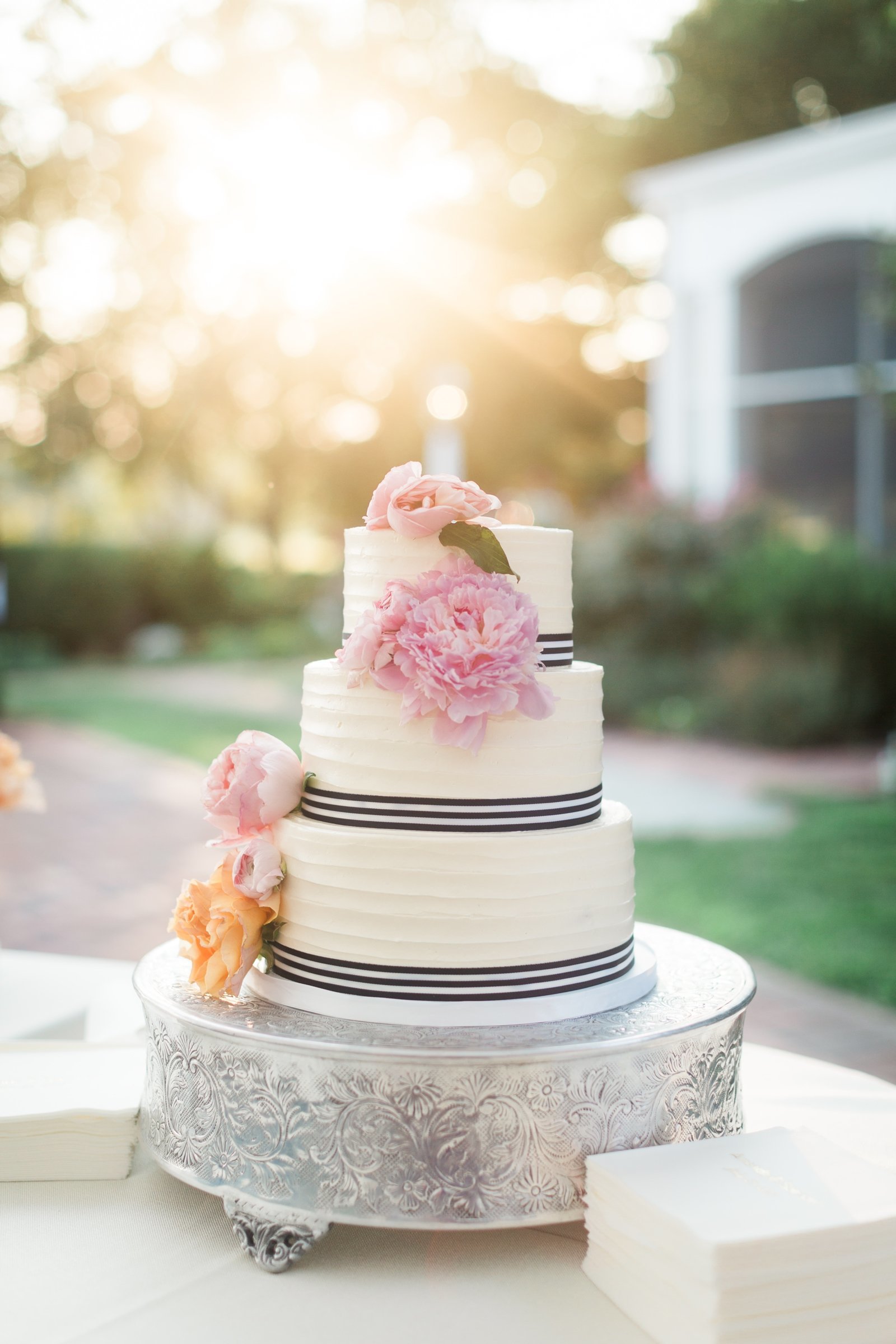 i-pink-floral-va-estate-wedding_1673