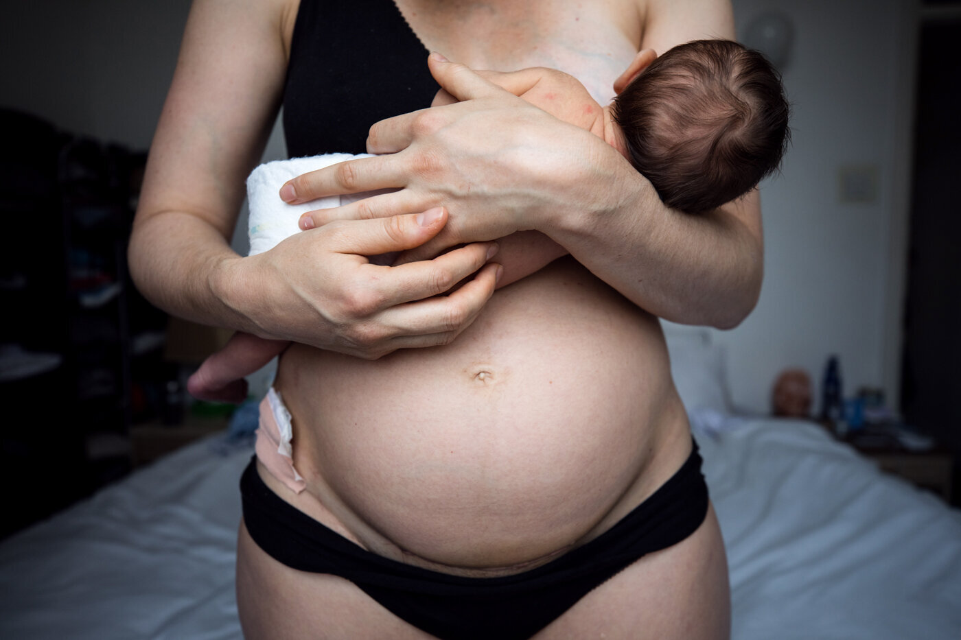 birth photographer, columbus, ga, atlanta, postpartum, breastfeeding, mother and newborn-9