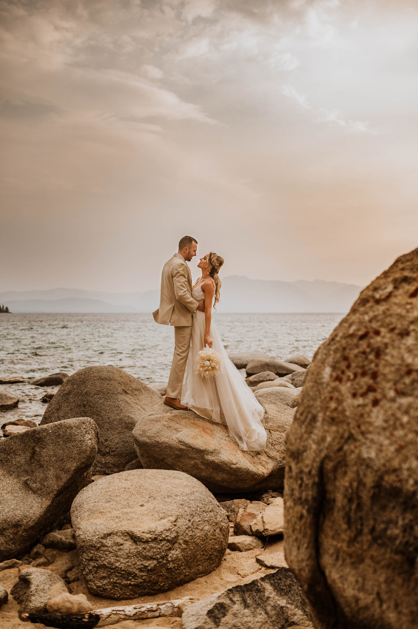 Tahoe wedding photography, wedding photographer in Tahoe, professional wedding photos