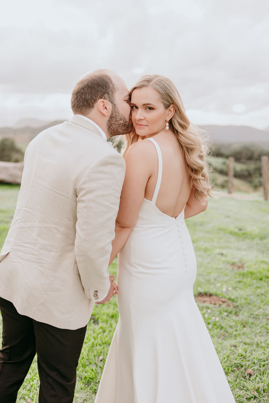 2022_Luxe_Elopements_Bramblewood_Farm_Kamika_Criag_Micro_Wedding-0138
