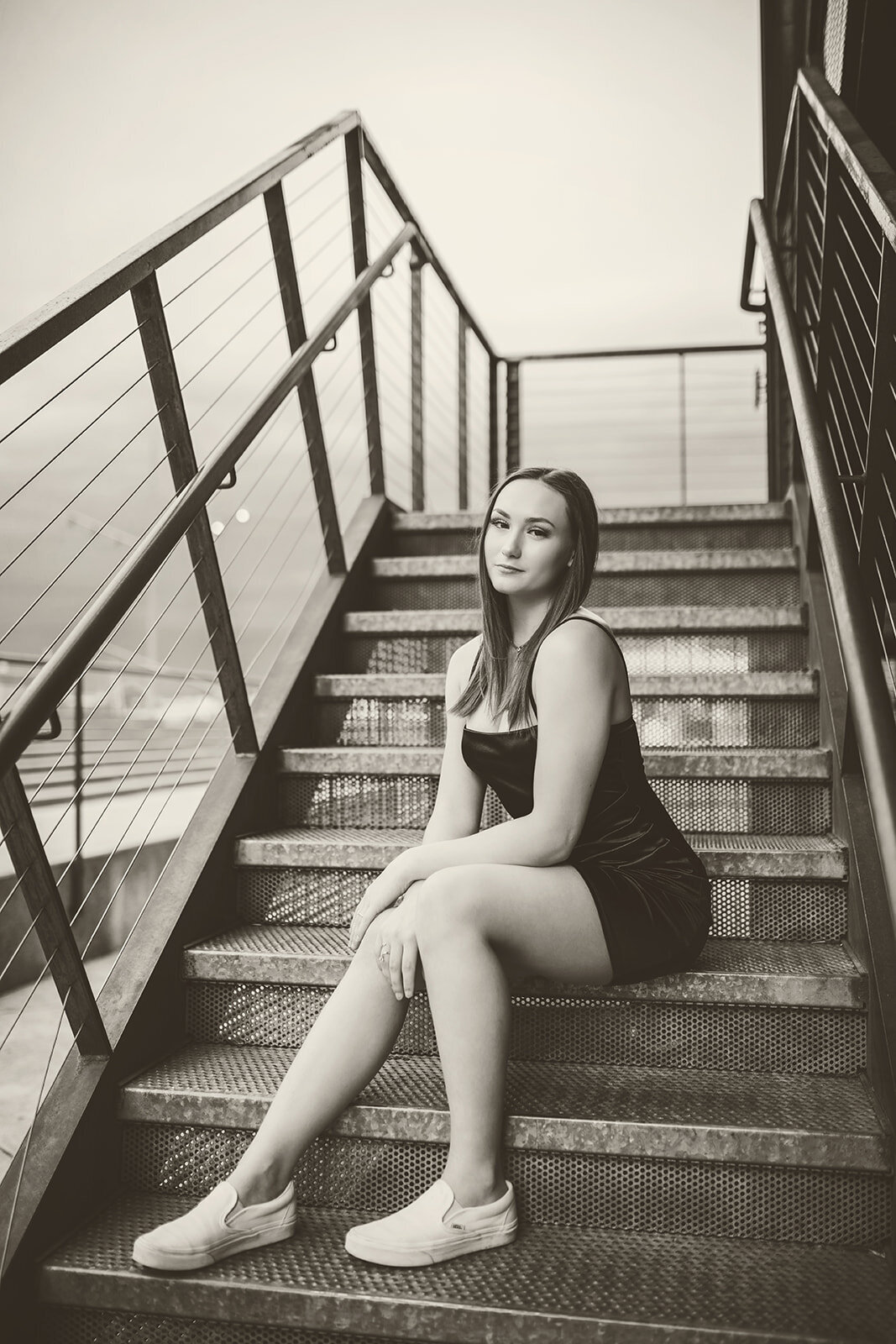 WhitneyBairdPhotography_ivy_sept2021_173bw