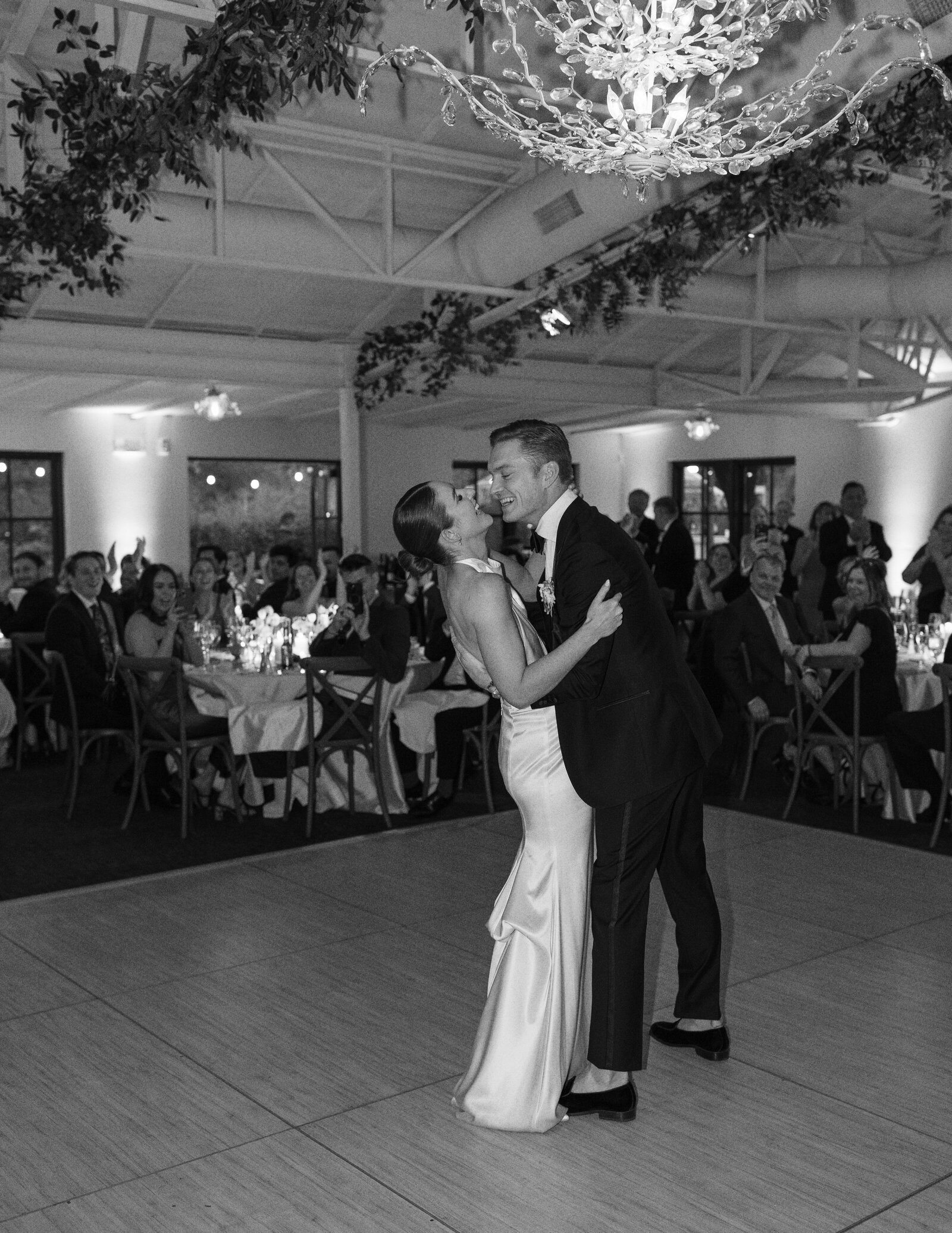 bride-groom-el-chorro-reception-first-dance-flowers-scottsdale-az