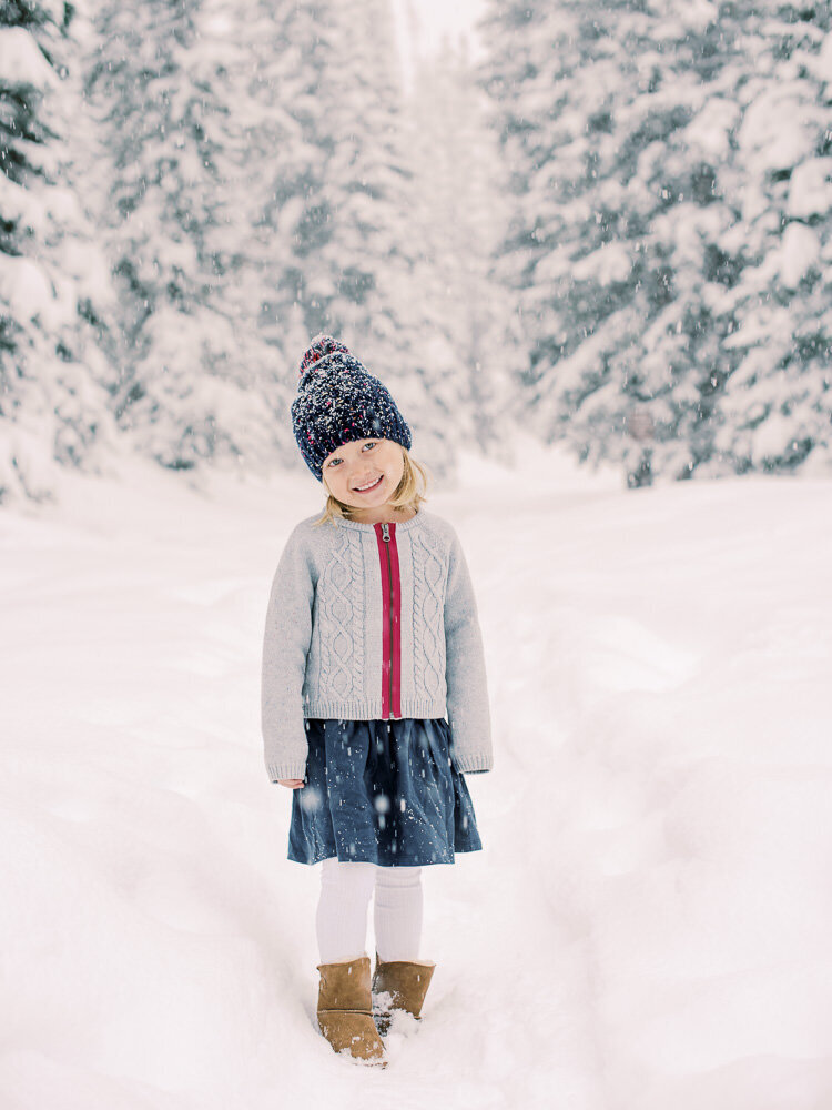 Colorado-Family-Photography-Christmas-Winter-Mountain-Snowy-Photoshoot1