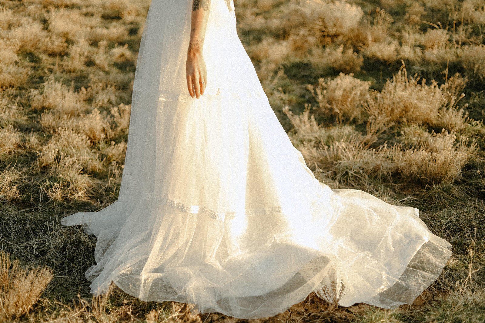 how to choose a wedding photographer
