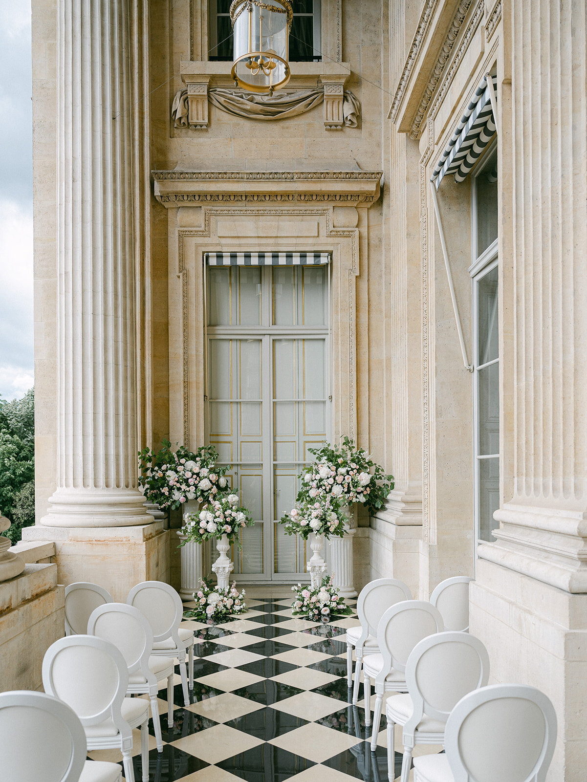 Alexandra-Vonk-romantic-and-luxury-wedding-in-paris14