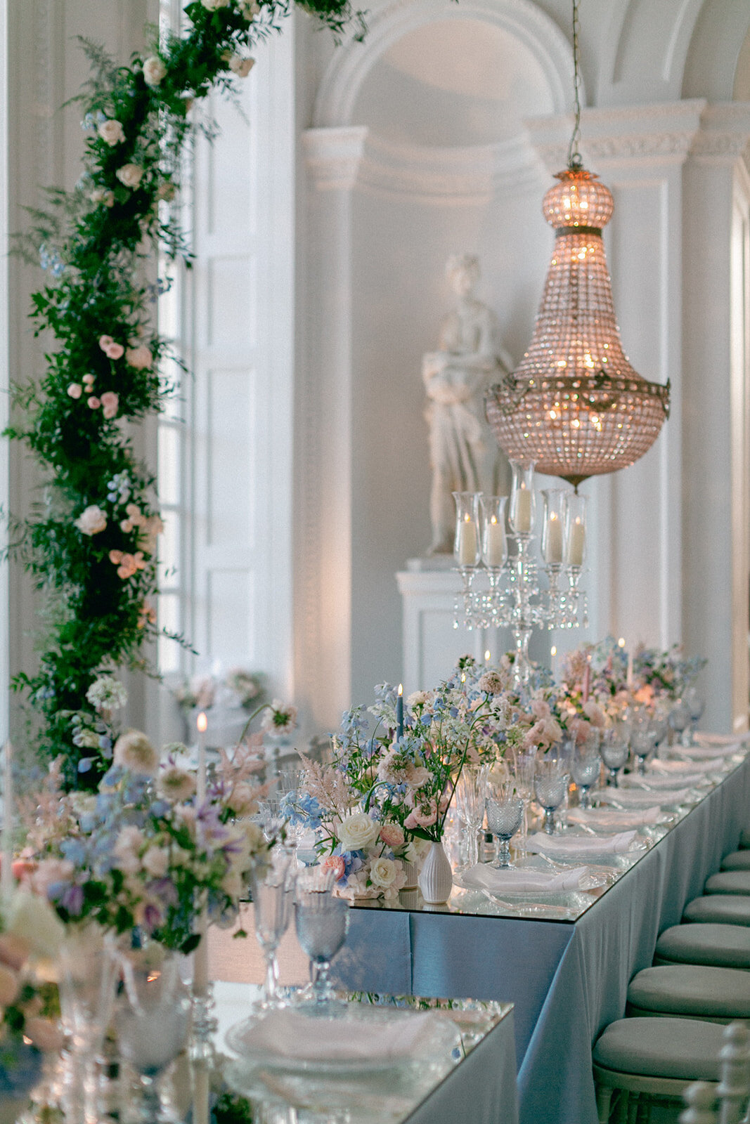 MJV-Kensington-Palace-Orangery-Wedding-051024-Dinner-Tablescape-Philippa-Sian-Photography-3