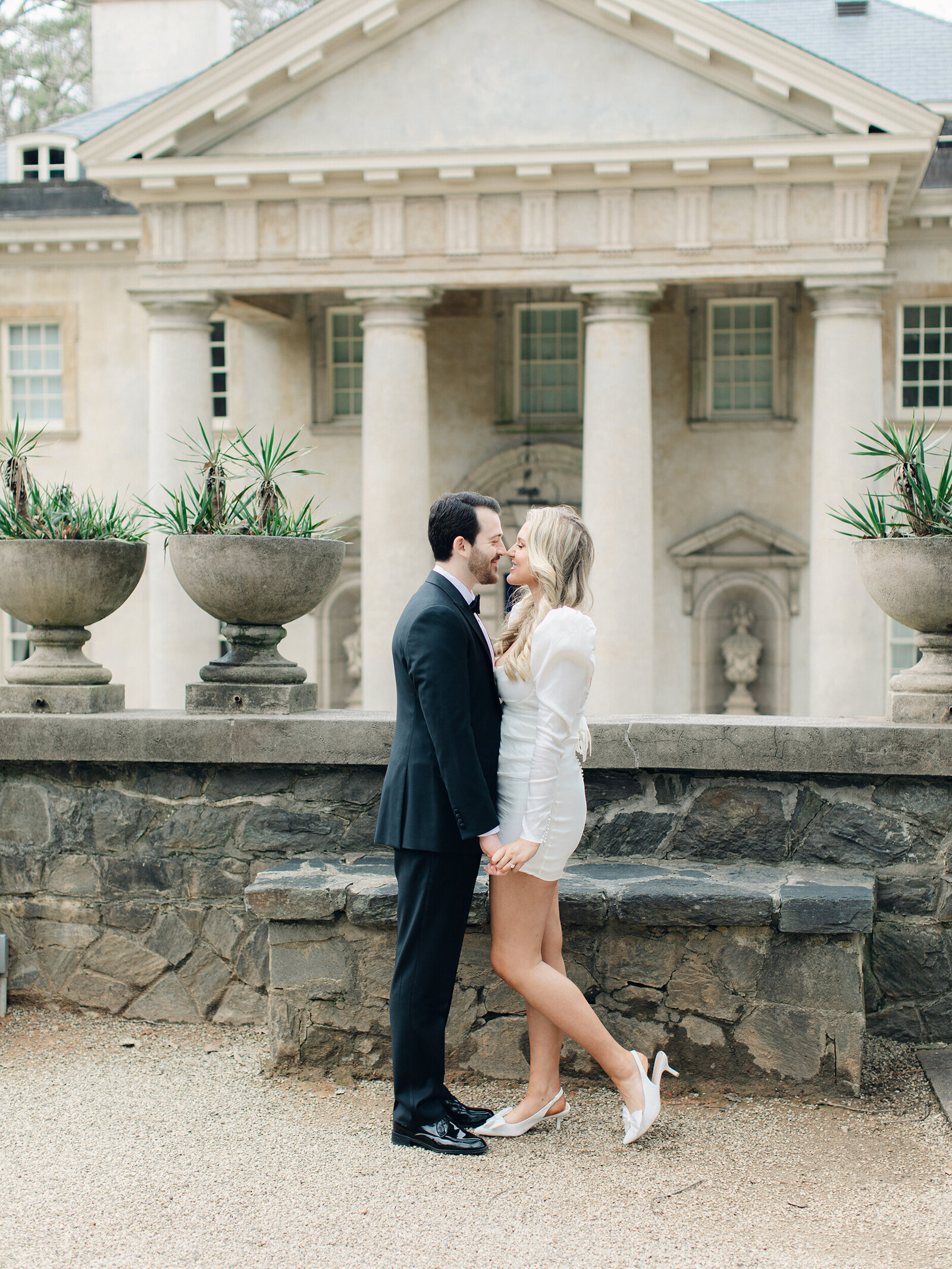 9-torianna-brooke-portraiture-swan-house-atlanta-engagement-session-kayley-ryan