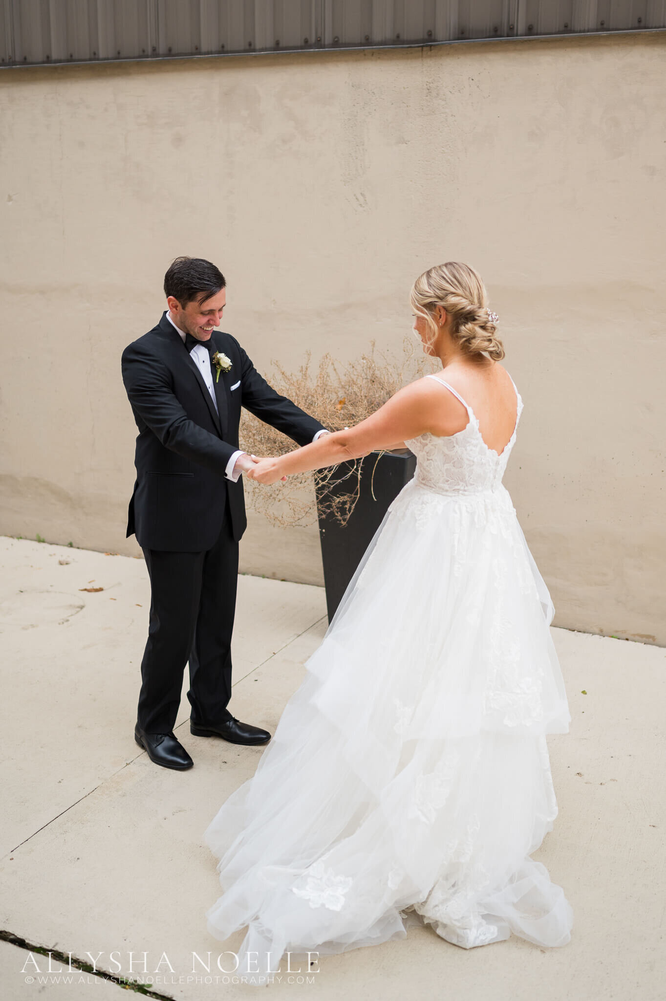 Wedding-at-The-Factory-on-Barclay-in-Milwaukee-0160