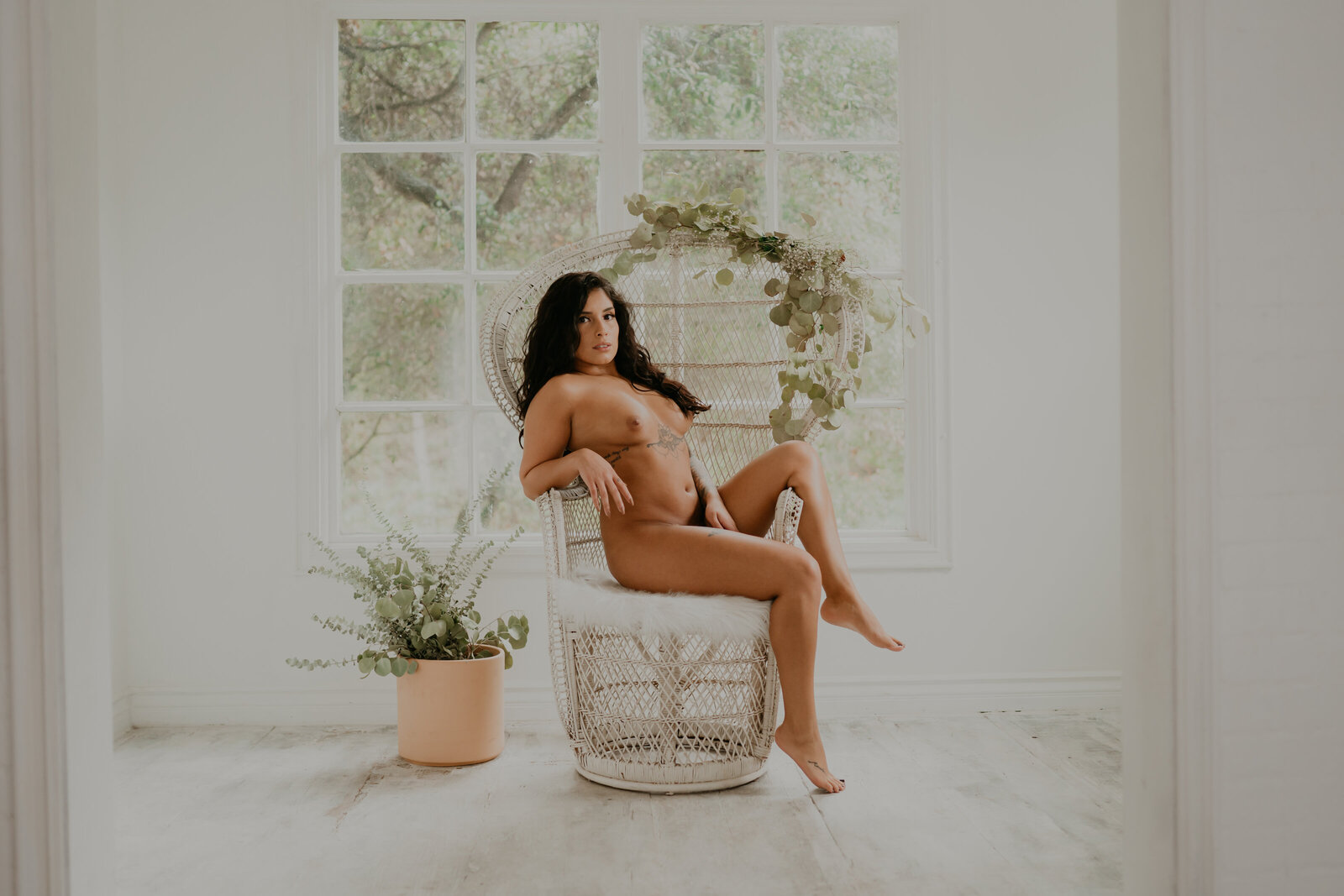 Temecula, California Boudoir photographer Yescphotography Boho boudoir photoshoot