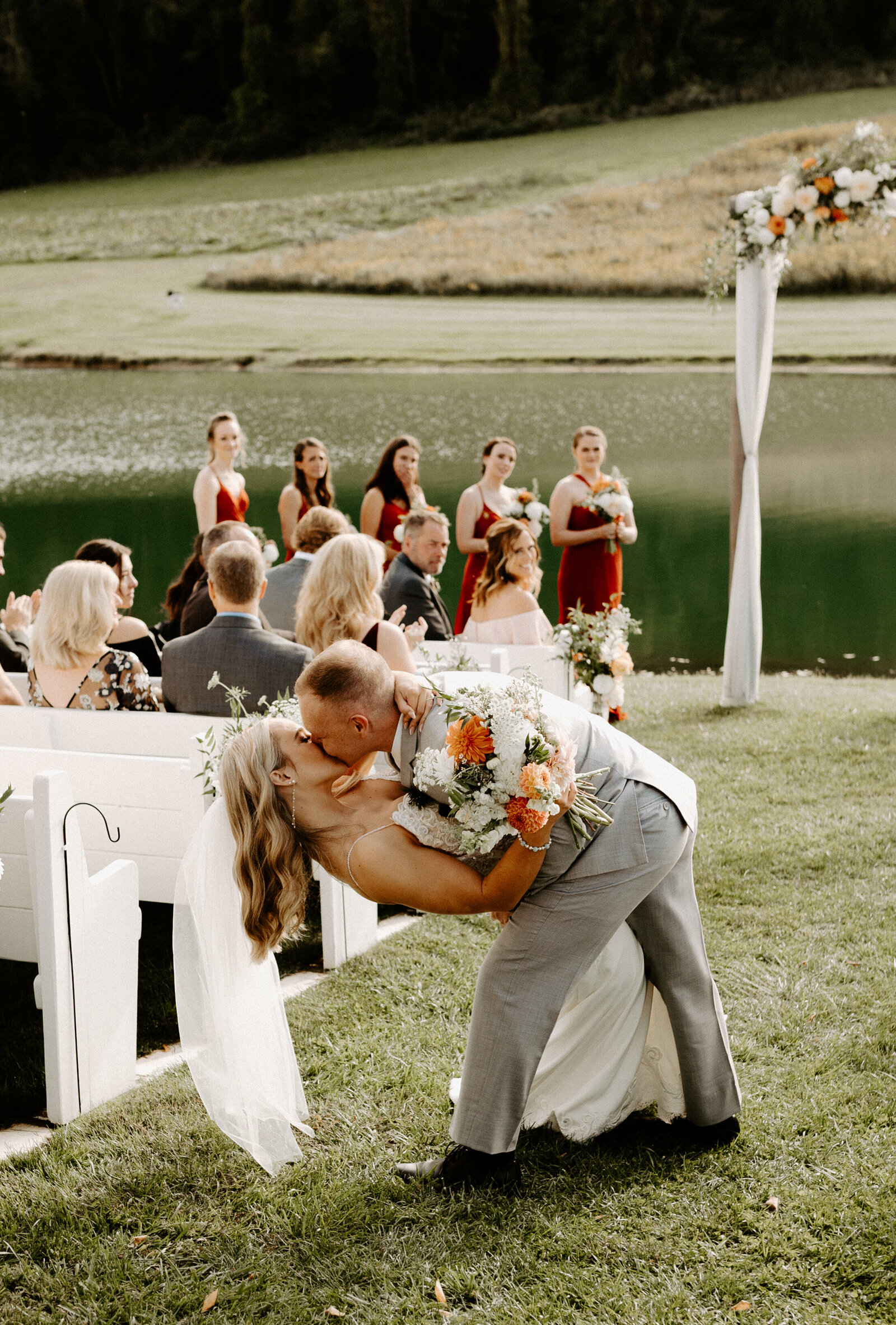 Blissfullybriphotography-pittsburgh-wedding-valleybrook-countryclub-24