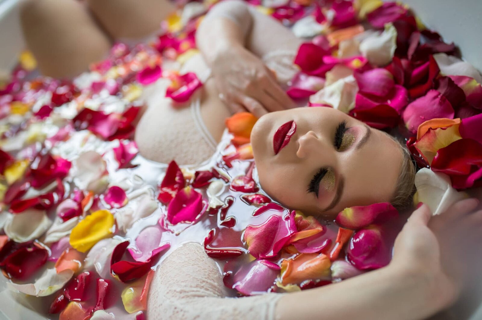 grandrapidsboudoirphotographer-181_1
