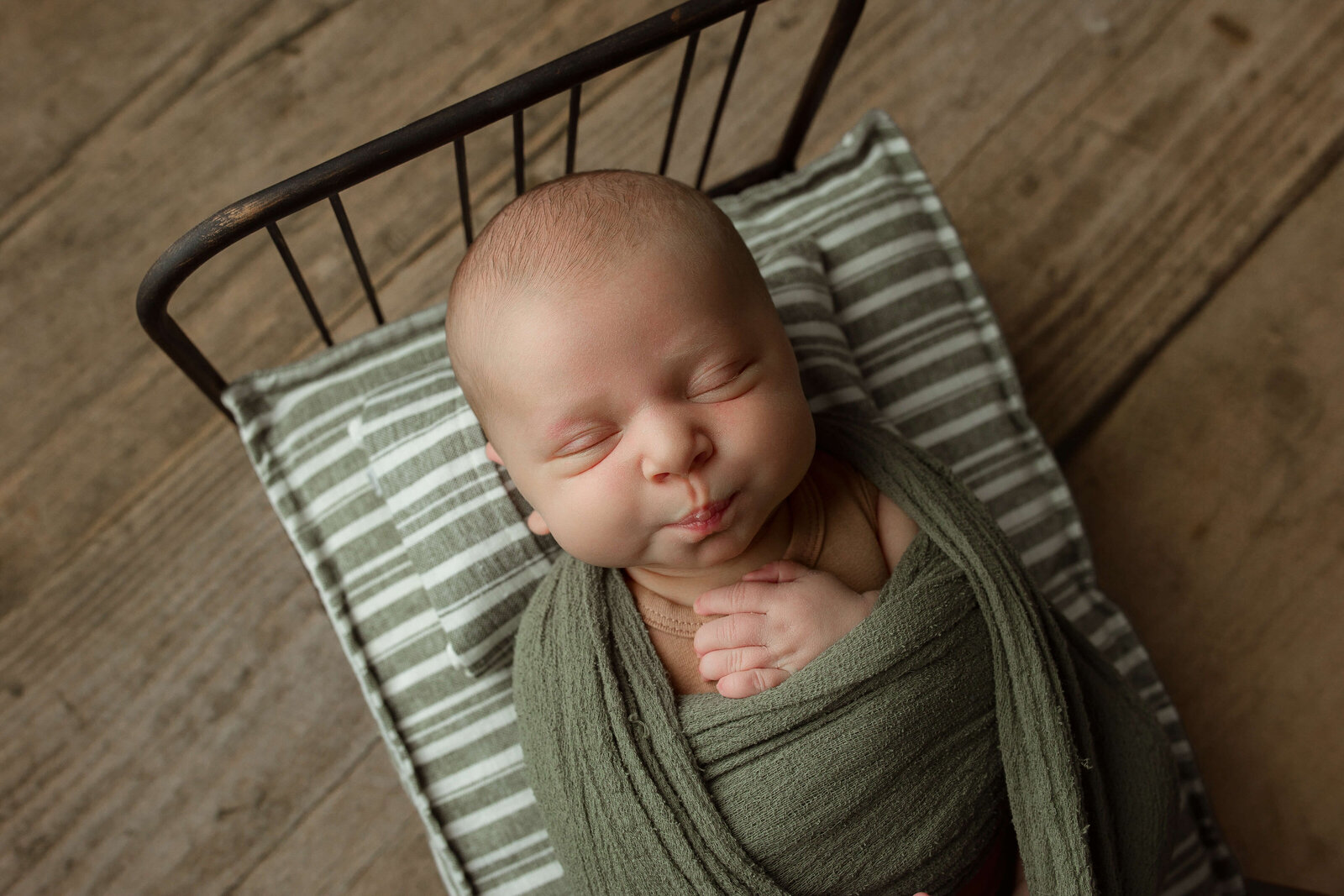 harrisburg-newborn-family-photos-Newborn-17
