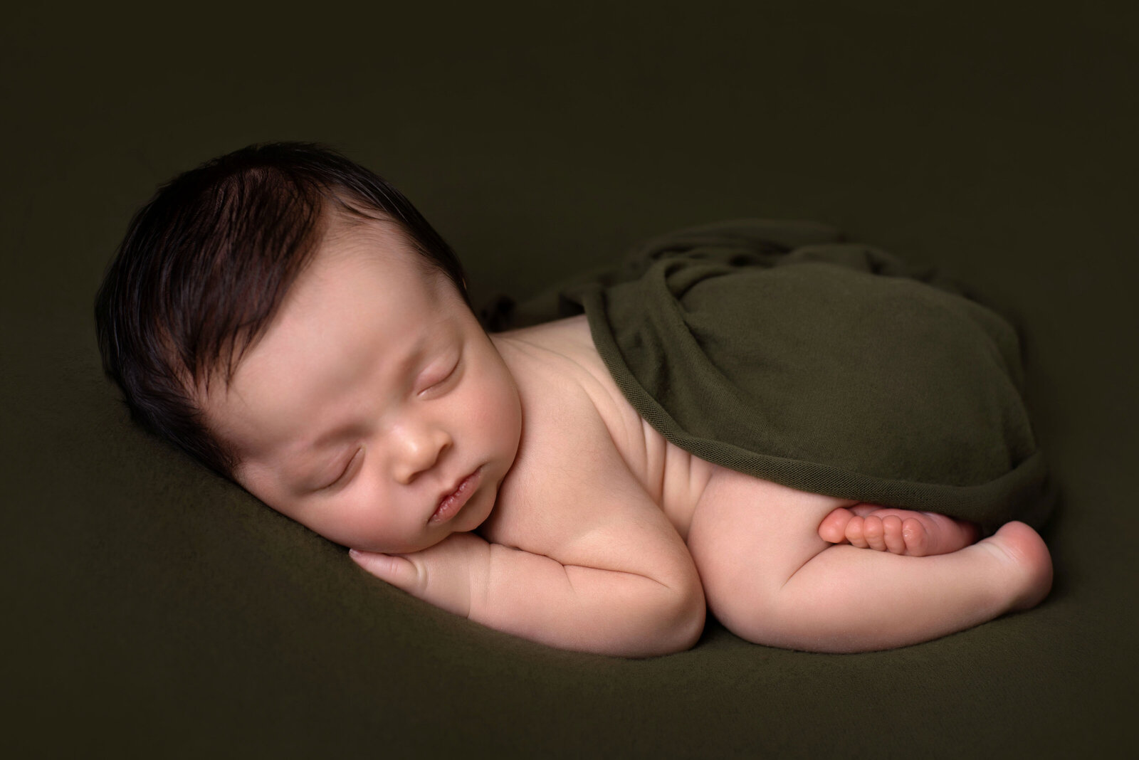green baby photoshoot ideas