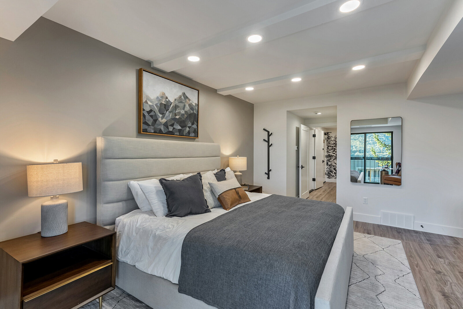 Vacation-Home-Interior-Designer-Chalet-and-Co-bedroom-modern-style