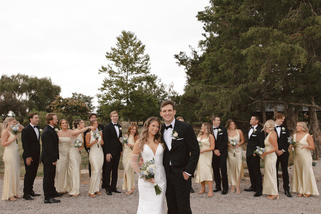 reuben-wedding-teasers-prairie-hill-vineyard-kayxbee-193