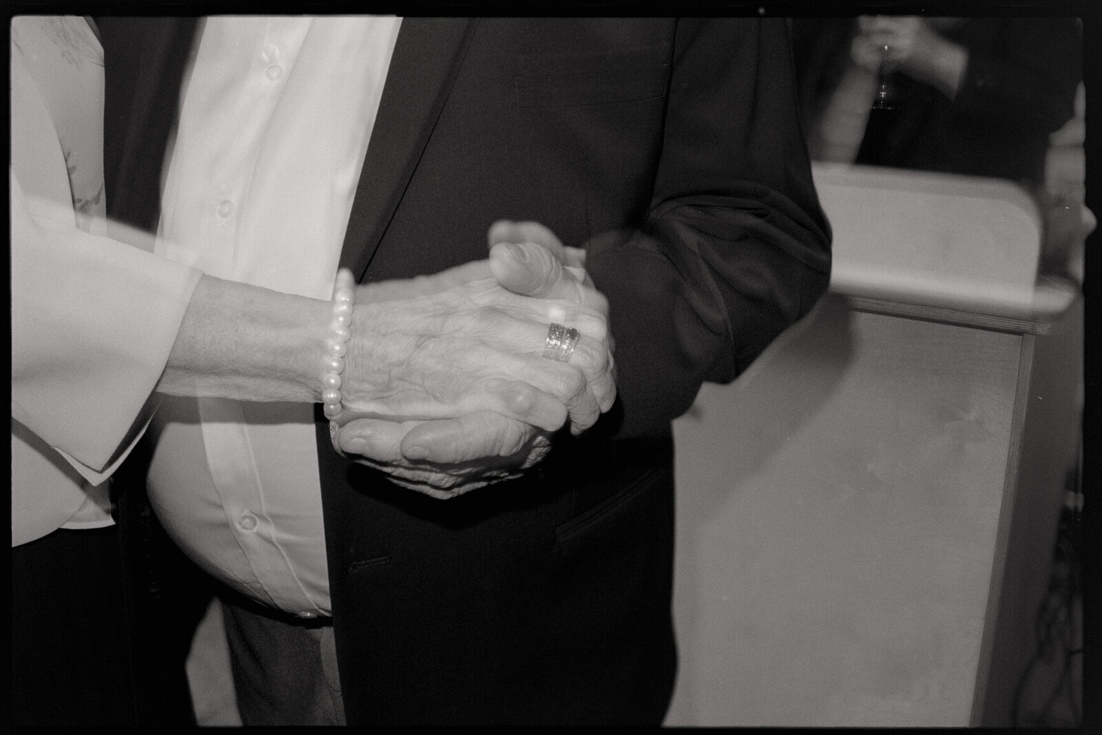 Australia-Film-Wedding-Photographer_Zara_Staples-172