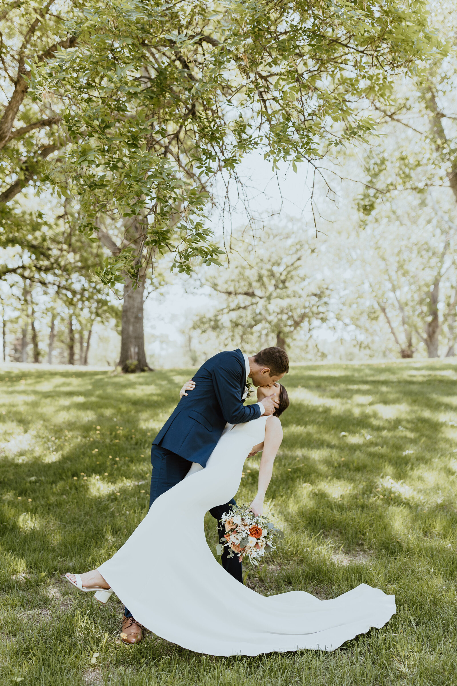 summer fargo north dakota wedding