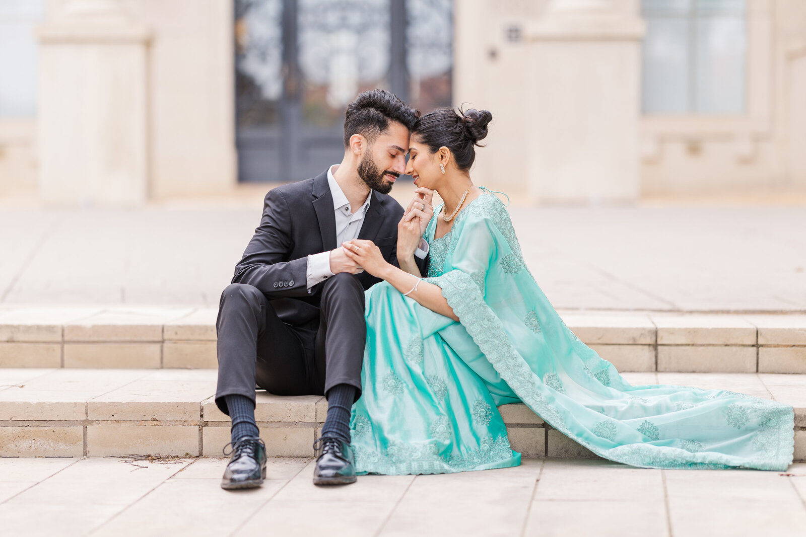 Pose-ideas-for-couples-photography