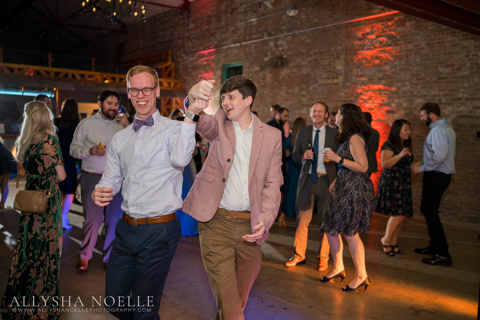 Wedding-at-The-Factory-on-Barclay-in-Milwaukee-1243